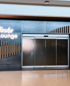 Is this new space the best Alaska Airlines lounge in the country?